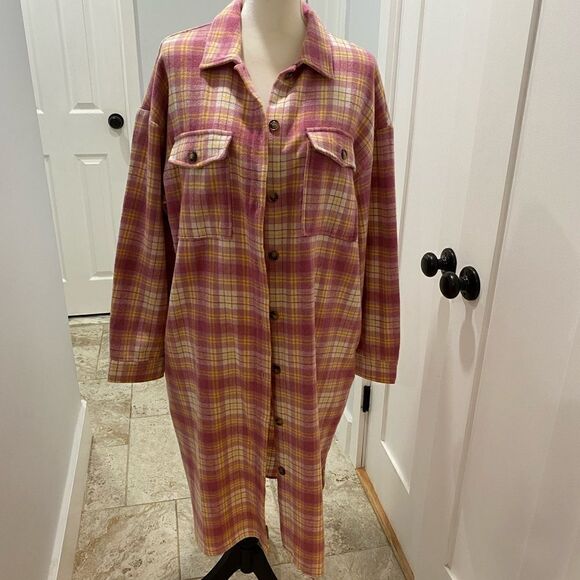 Dresses & Skirts - NWOT DRESS 